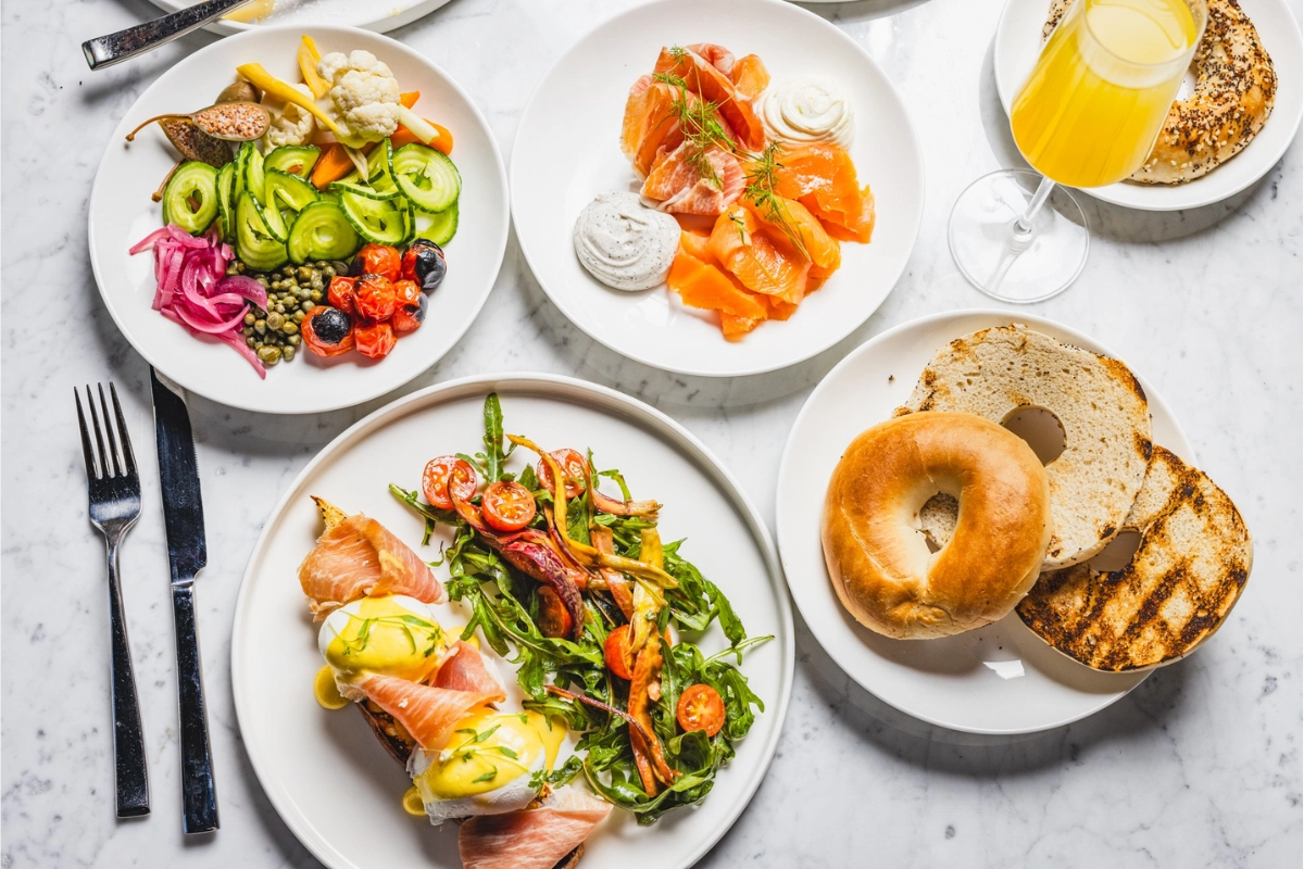 Nora Restaurant & Bar